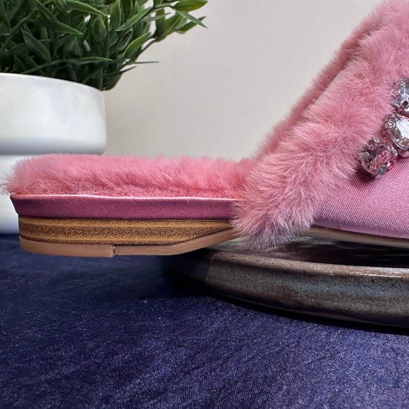 ISAAC MIRAHI Pink SATEEN Mules Sz 8 FAUX FUR & RHINESTONES - Picture 4 of 13